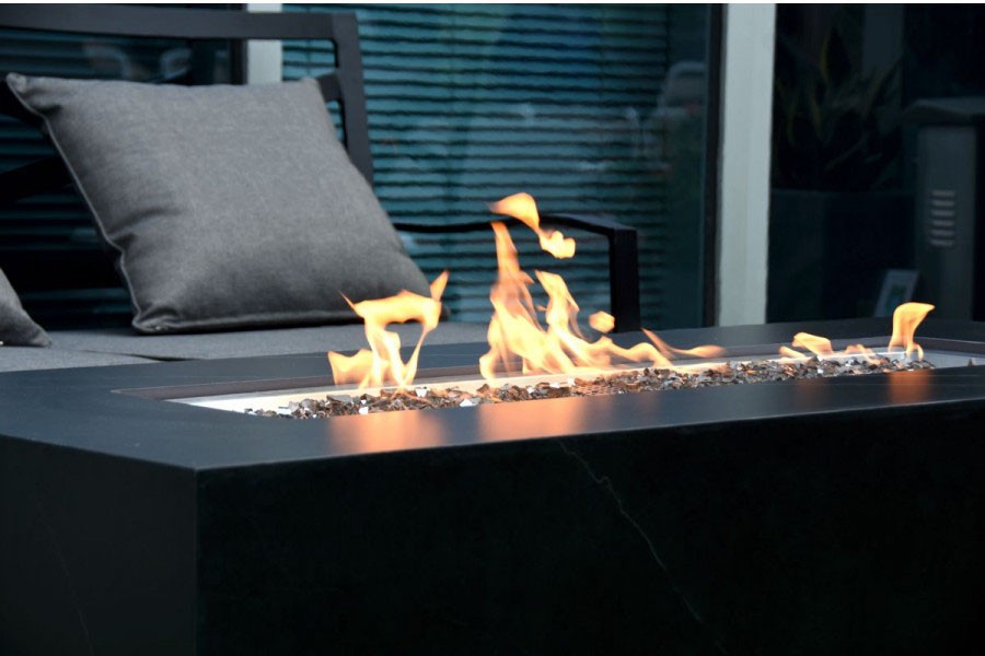 ceramic table na may gas fireplace panlabas na panlabas