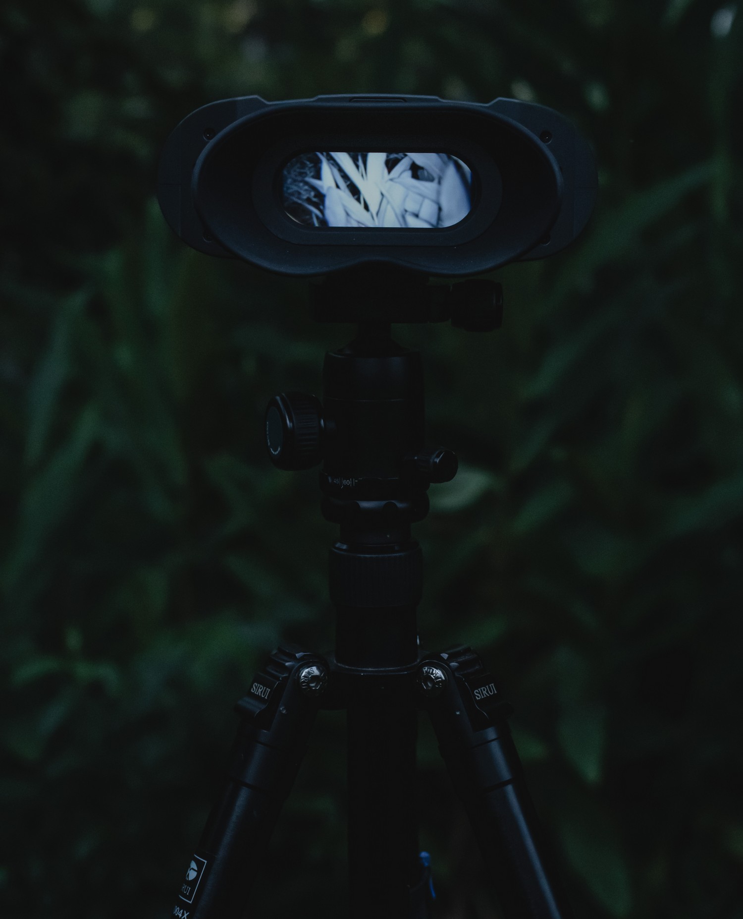 night vision NVB 200 - Auto switching day and night dual mode