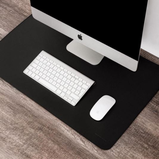 leather pad sa ilalim ng computer
