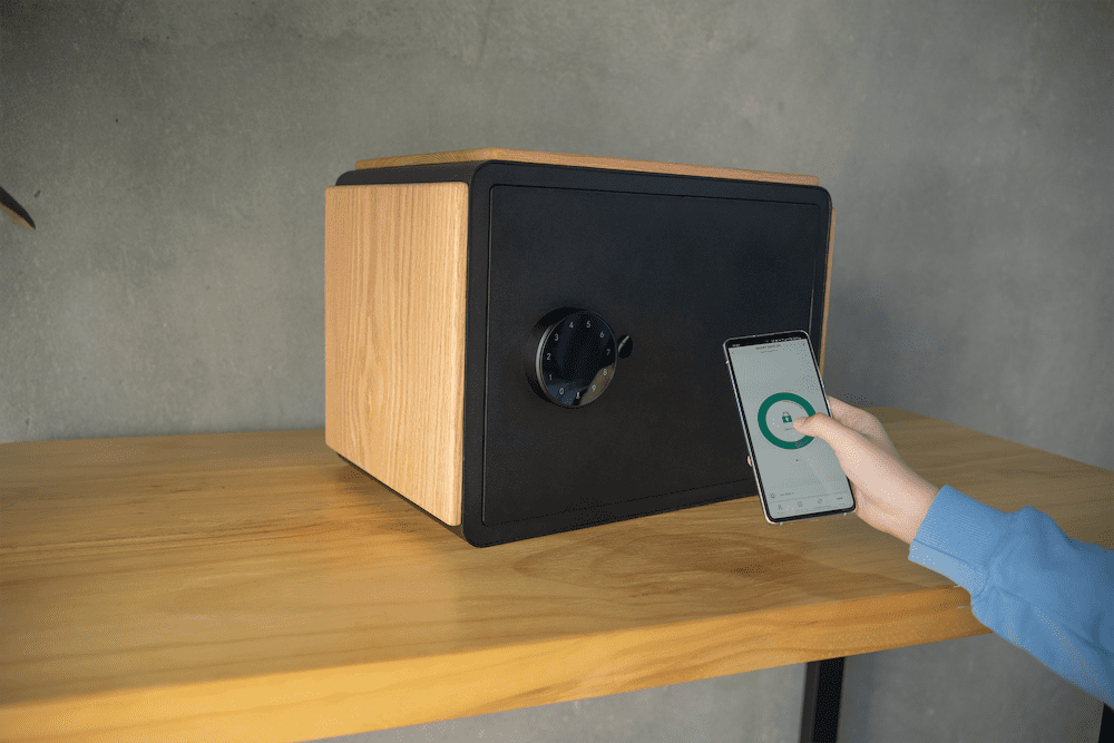 smart luxury smart safe na gawa sa wood app support